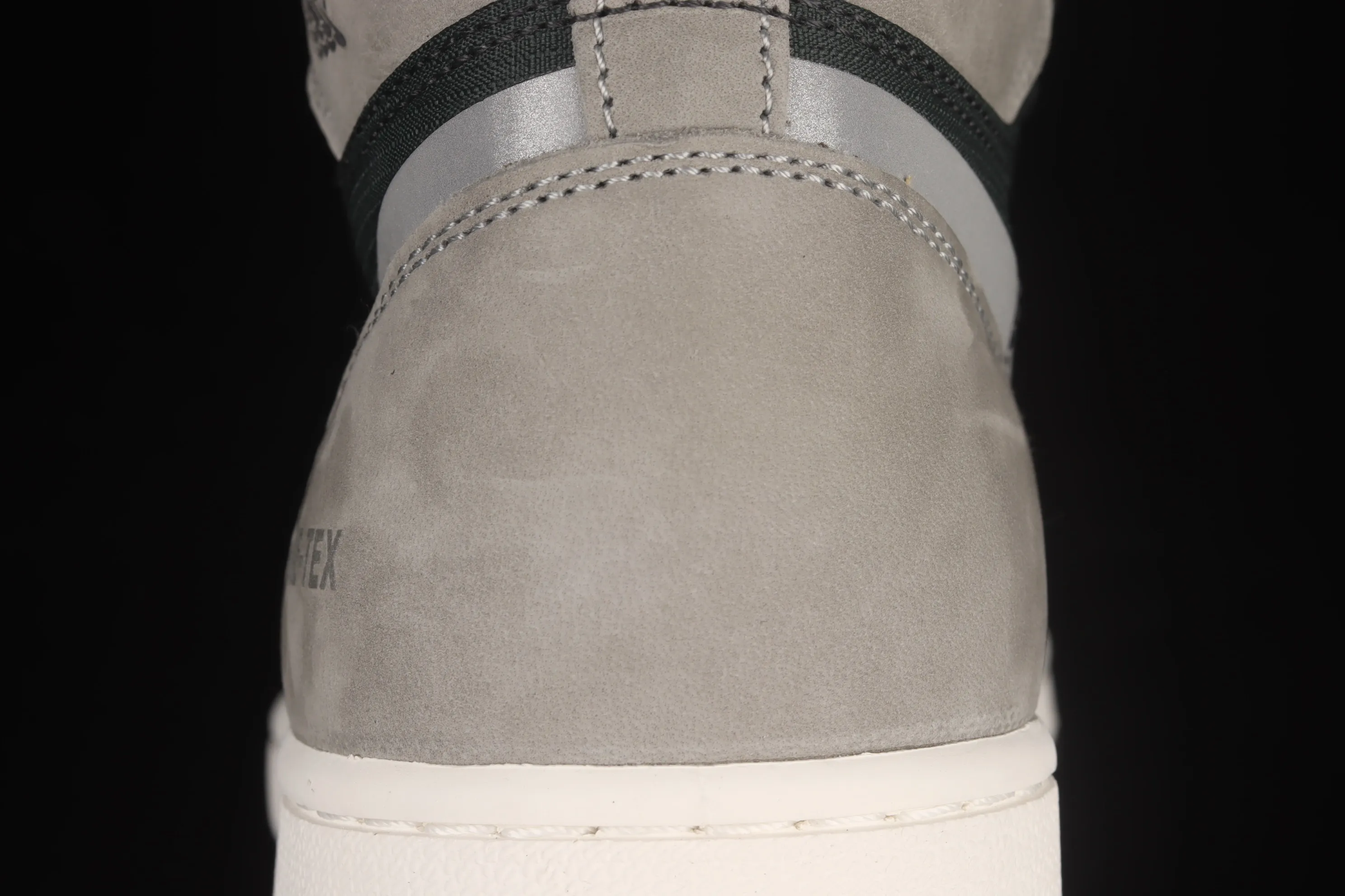All Categories Air Jordan Jordan Series Basketball Shoes Air Jordan 1 High Air Jordan 1 Retro AJ1 Joe 1 Premium Black Gray 3M Reflective High Top Basketball Shoes DB2889-001